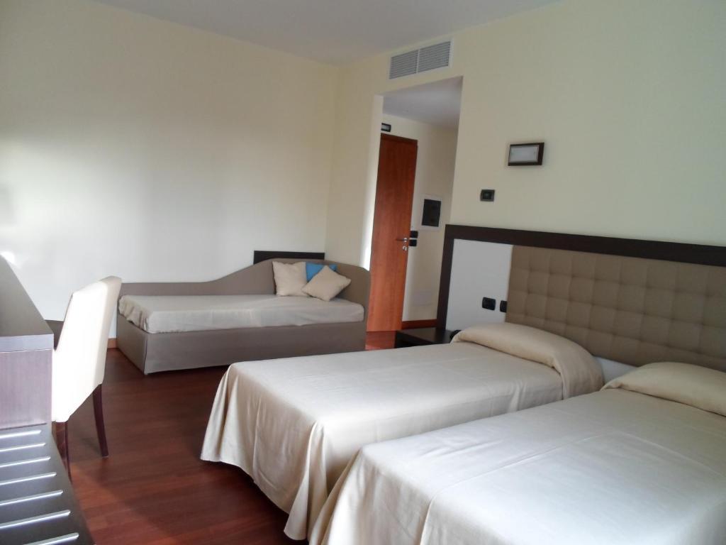 Hotel Le Macine Vittorio Veneto Room photo