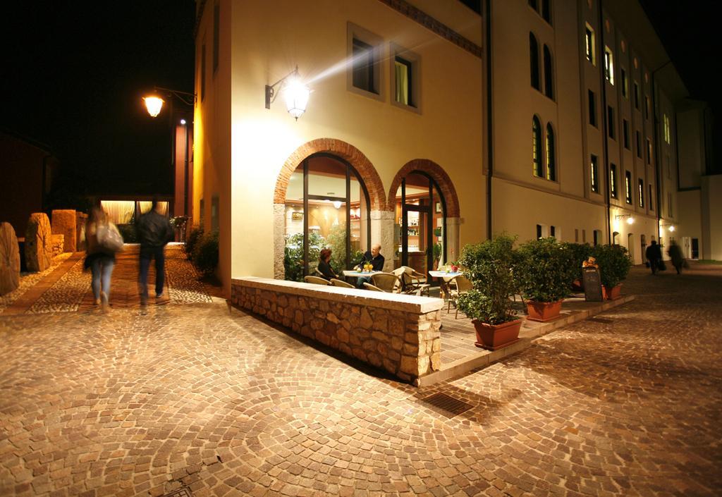 Hotel Le Macine Vittorio Veneto Exterior photo